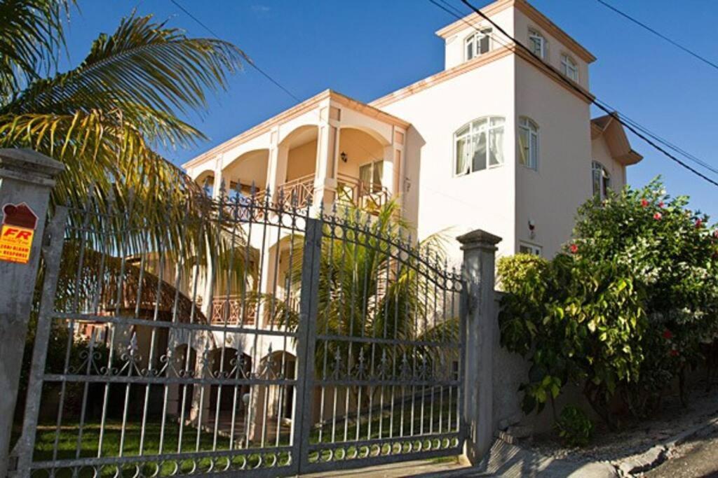 Villa Palmistes Apartment 라 골레트 외부 사진